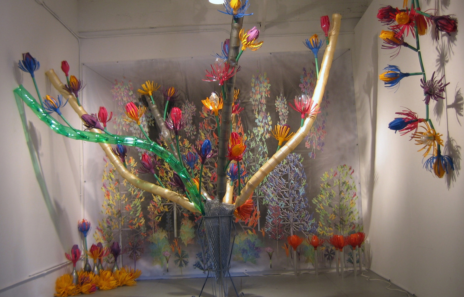 New York, USA – “Plastiwood” Phoenix gallery 2006