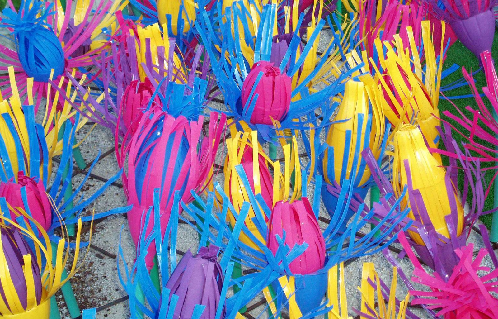 Plastiflora field in Bat Yam Museum