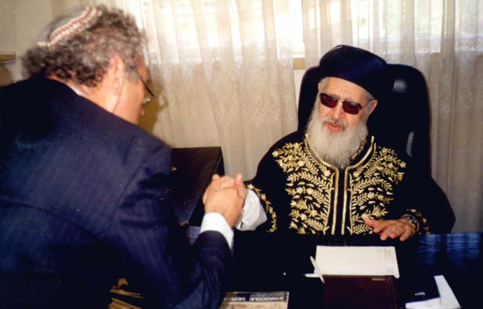 Uri de Beer and Ovadia Josef - Sephardi Chief Rabbi of Israel - Architecture - Synagogue